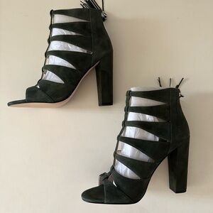 Marc Fisher Women's Strappy Green Heeled Sandals Size 9. New in Box